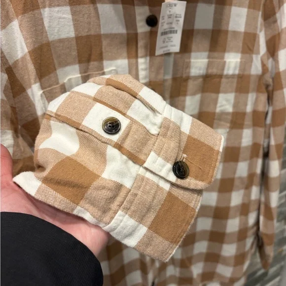 J. Crew NWT Women’s Tan and White Plaid Shirt - Large - Picture 4 of 5